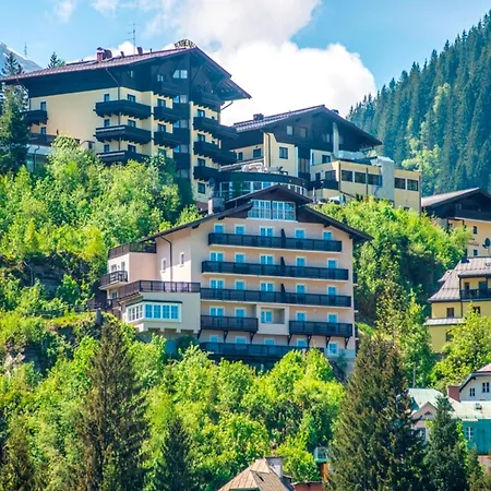 Lavish With Balcony Apartment