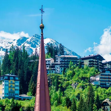Lavish With Balcony * Bad Gastein