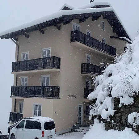 Apartment Near Lifts